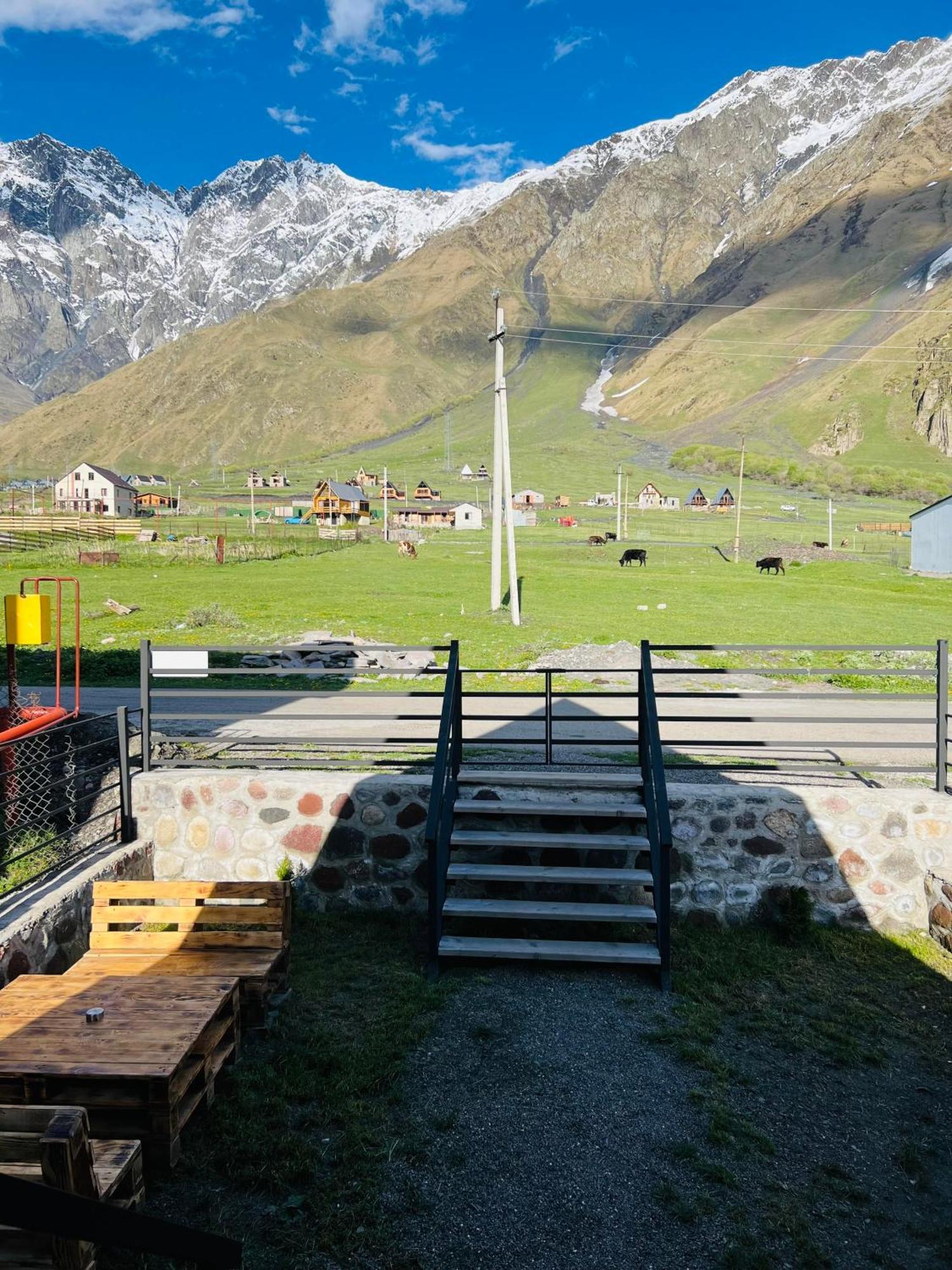 Savalley Kazbegi Ngoại thất bức ảnh